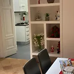 Donna Sofi Naples