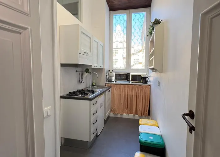 Donna Sofi Apartment Naples